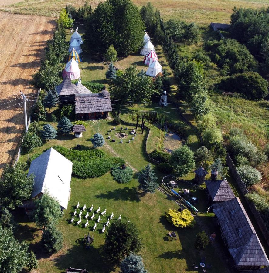 Grod Pedzikow Hotel Chęciny Buitenkant foto