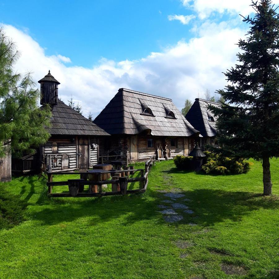 Grod Pedzikow Hotel Chęciny Buitenkant foto